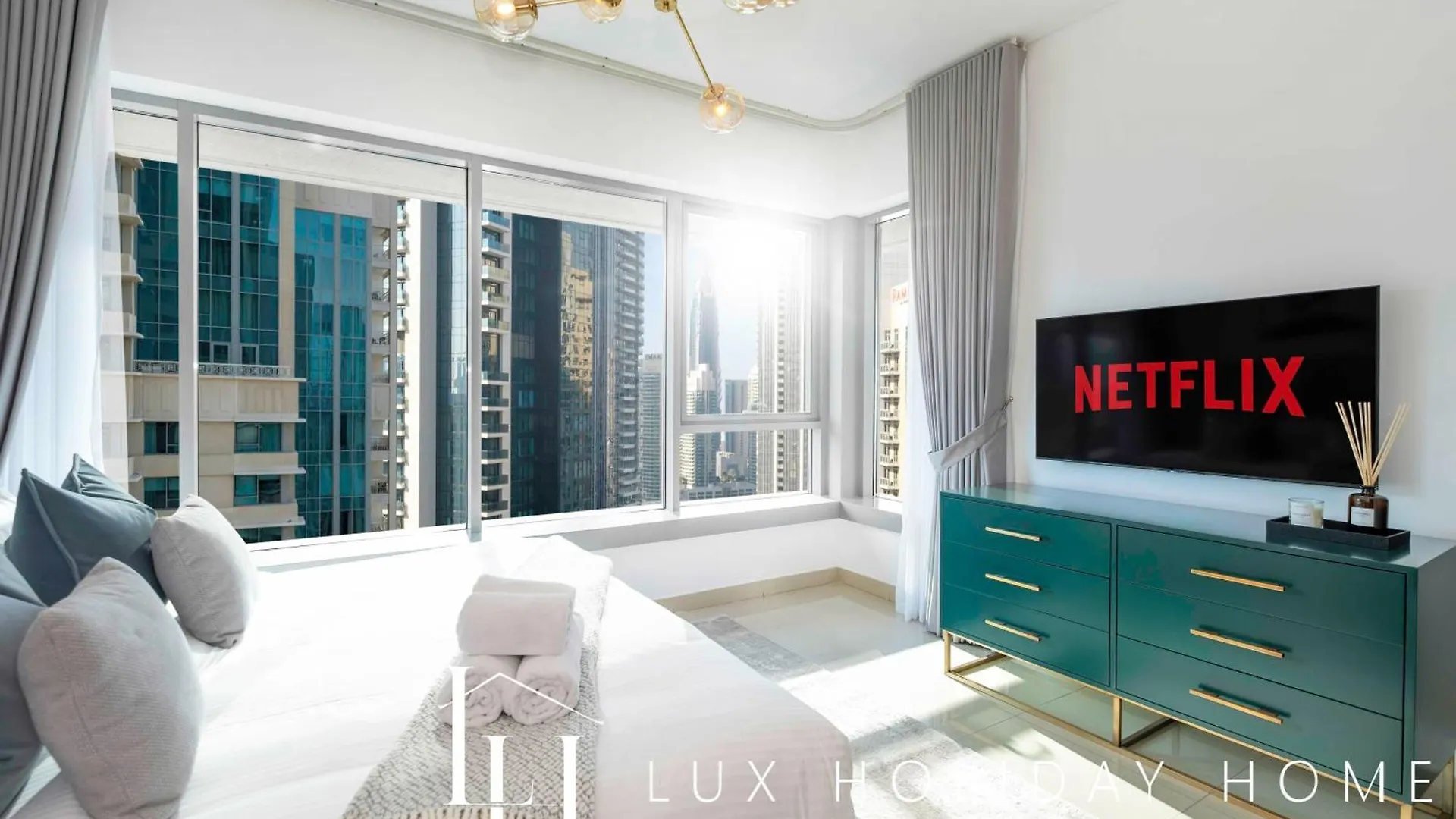 Lux The Burj Khalifa Fountain View Suite Dubai