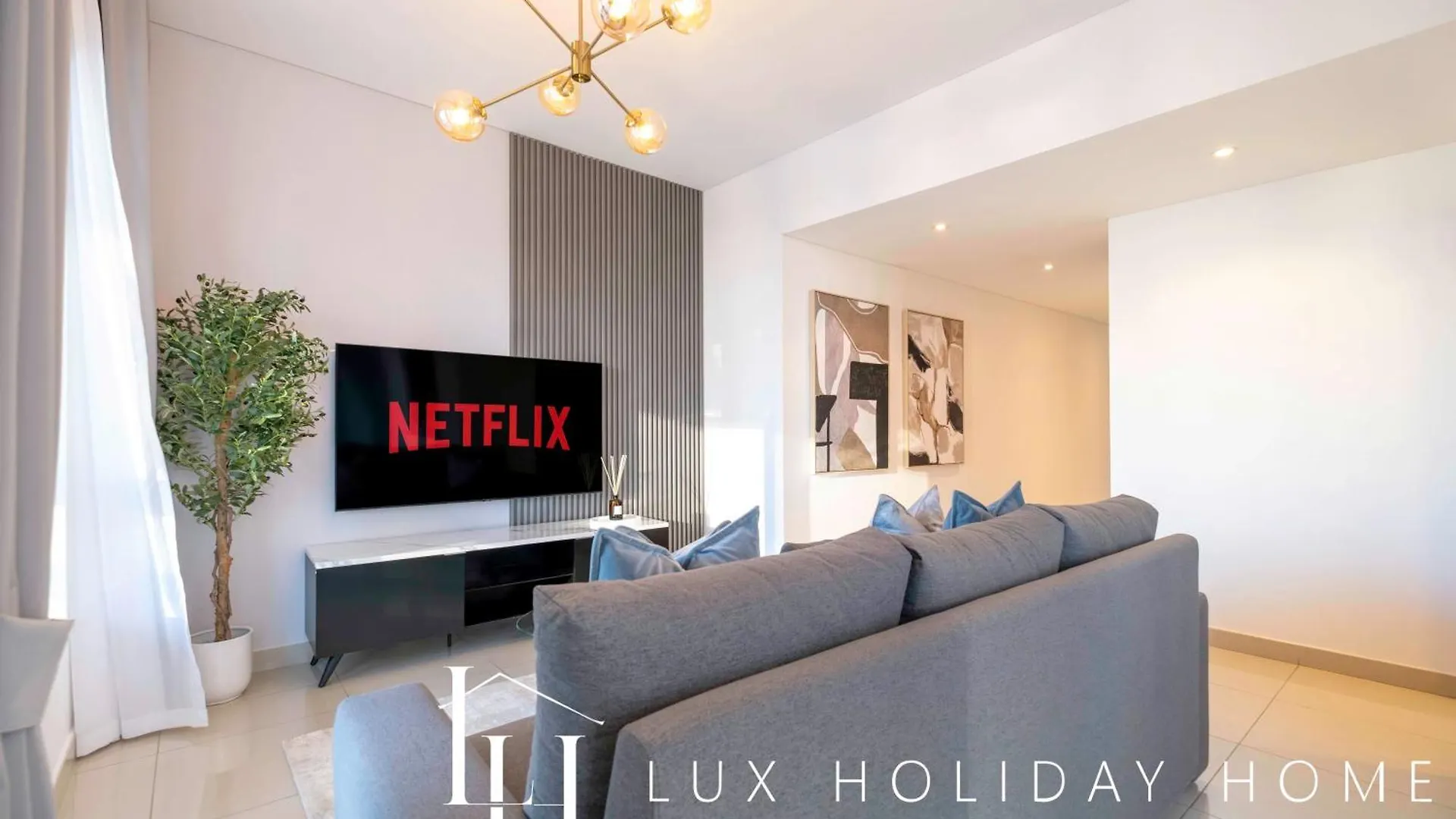 Lux The Burj Khalifa Fountain View Suite Dubai Apartment